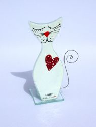 Skleněný svícen Kočka - Bíla s červeným srdcem